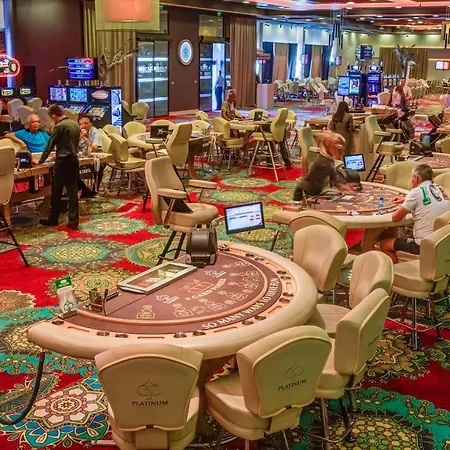 Szálloda Platinum & Casino