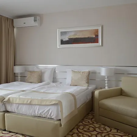 Szálloda Platinum & Casino