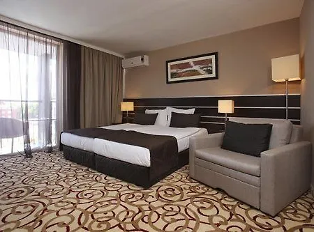 Szálloda Platinum & Casino