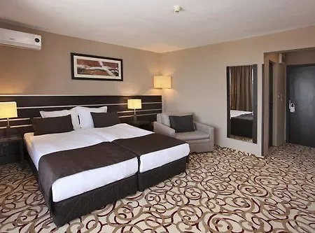 Szálloda Platinum & Casino 4*