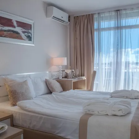 Szálloda Platinum & Casino 4*