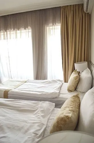 מלון Platinum & Casino