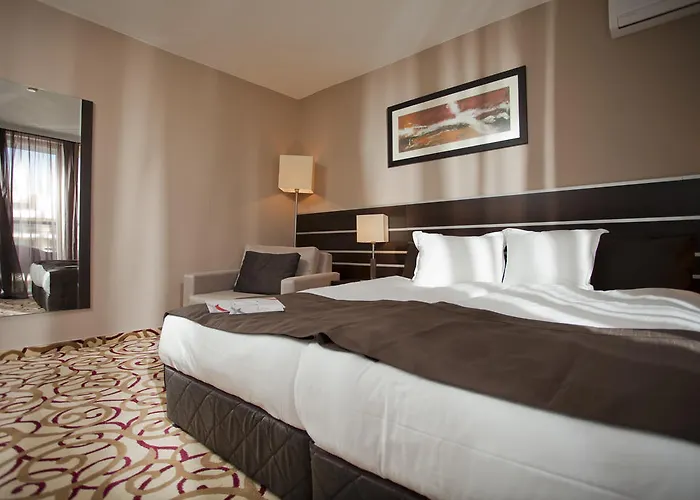 מלון Platinum & Casino