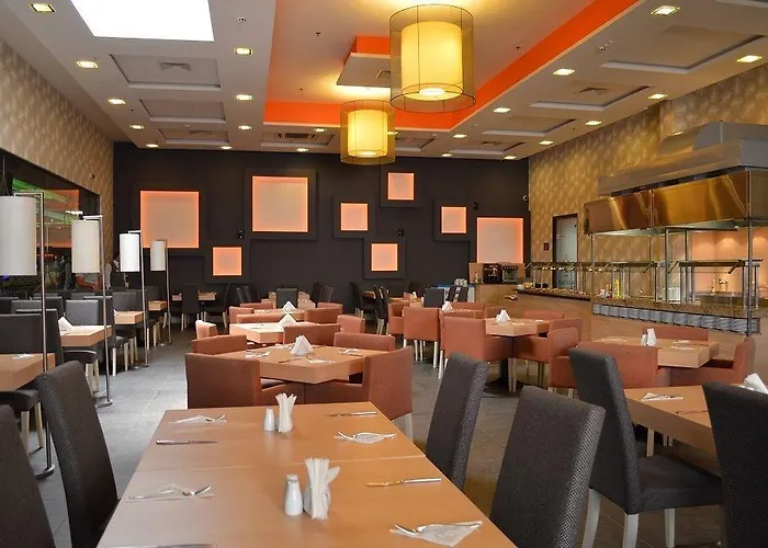 מלון Platinum & Casino