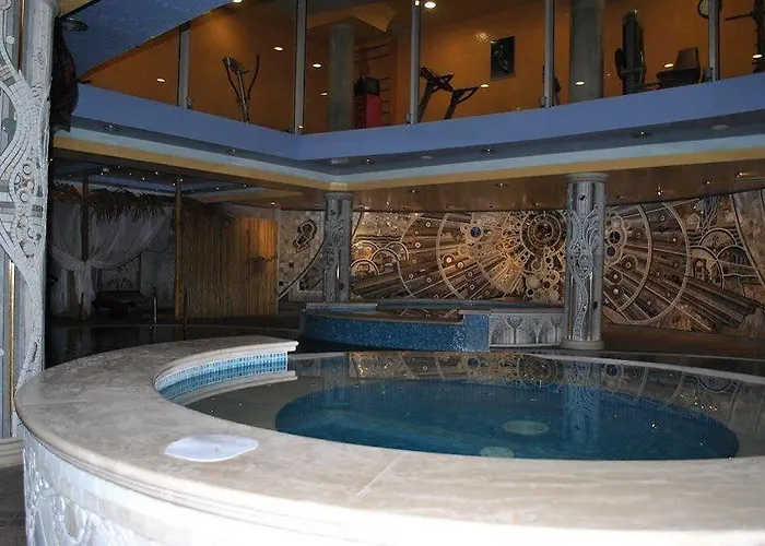 Platinum & Casino 4* סאני ביץ'